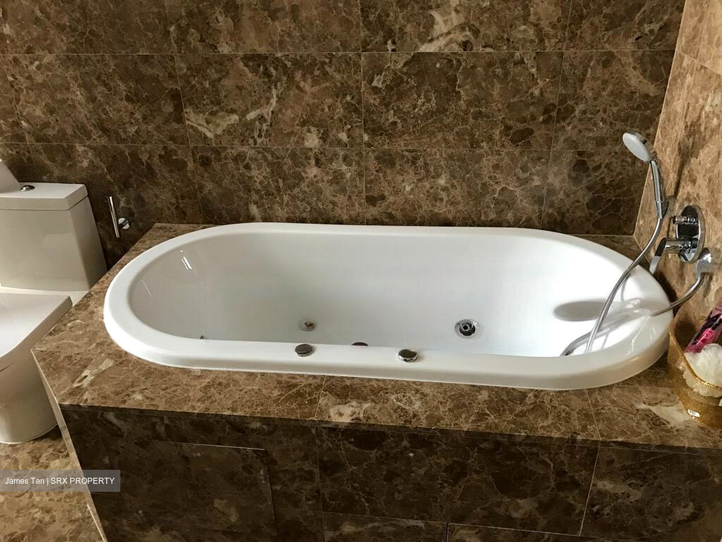 Kovan Regency (D19), Terrace #444767691